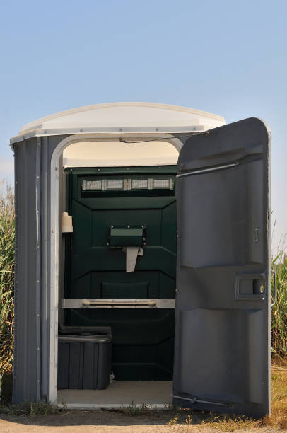 Best Portable toilet rental cost  in Potterville, MI
